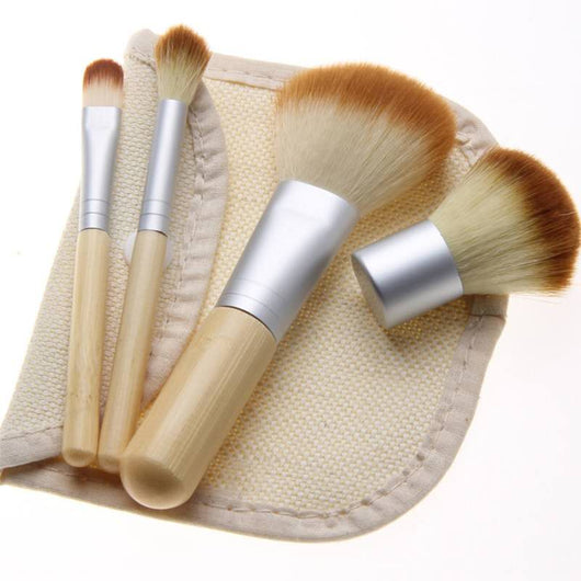 Set de 4 Brochas de Maquillaje con Mango de Bambú - Image 2
