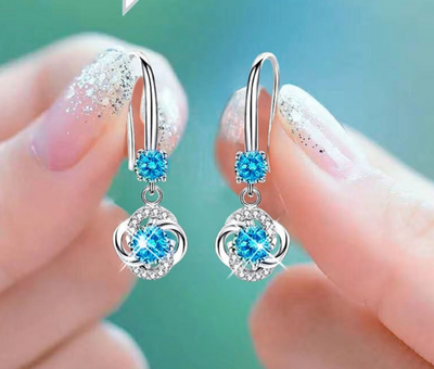 Aretes Trébol de Cuatro Hojas - Diseño Personalizado con Gancho de Hada - Image 3