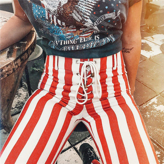 Pantalones de Mujer con Rayas Verticales y Tirantes - Colección Otoño - Image 4
