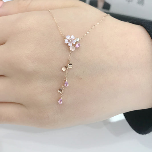 Collar Floral de Concha Rosa