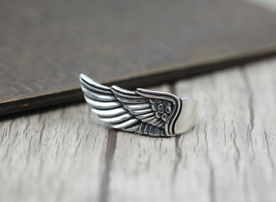 Anillo de Alas Personalizado Estilo Vintage - Image 5