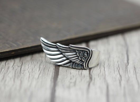 Anillo de Alas Personalizado Estilo Vintage - Image 5