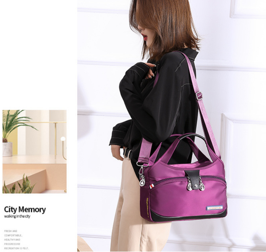 Bolsa Mensajera Impermeable para Mujer - Bolso Crossbody de Diseño Premium - Image 3