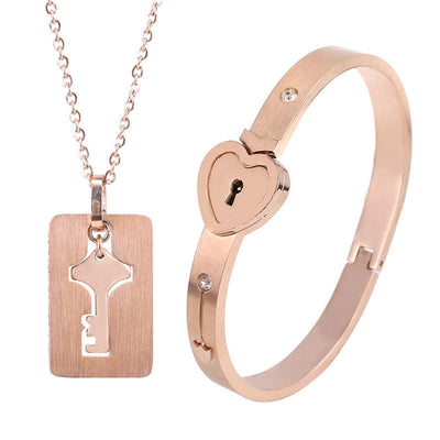 Conjunto de Joyas para Pareja de Acero de Titanio - Pulsera de Candado y Collar de Llave - Image 4