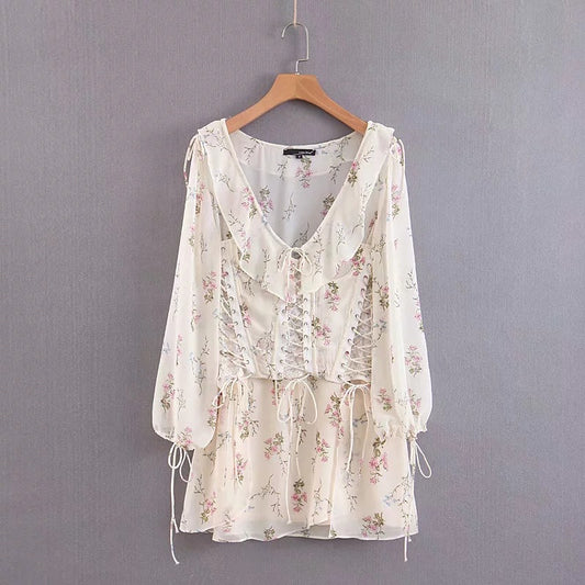 Vestido con Volantes y Cintura Definida