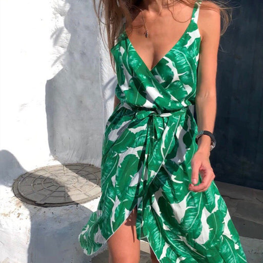 Vestido Halter Chiffón Elegante con Escote en V y Bajo Irregular - Image 6