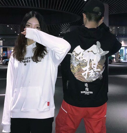 Sudadera Hoodie Estilo Chino con Grúas Bordadas - Diseño Suelto y Cómodo para Parejas - Image 4