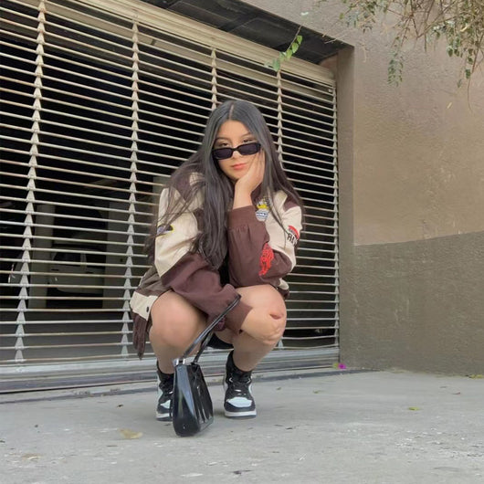 Chaqueta Motociclista Estilo Universitario Hombre - Diseño Minimalista Moderno - Image 12