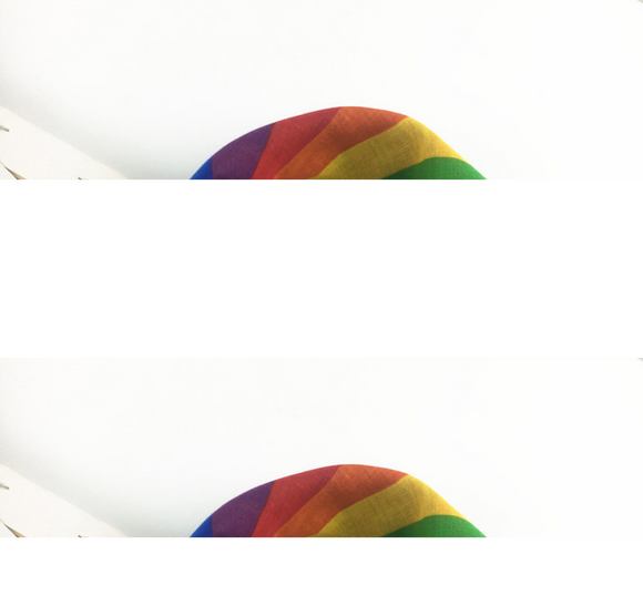 Banda deportiva multicolor con encaje y diseño rayado