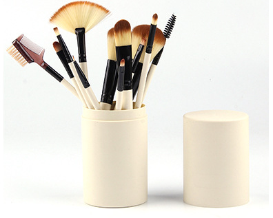 Set de 12 Brochas de Maquillaje Profesional - Rubor, Sombra y Delineador - Image 8