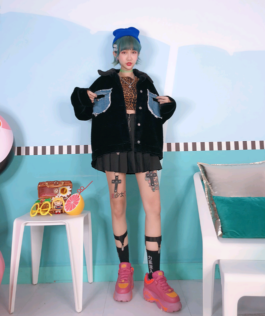 Cardigan Casual de Invierno para Mujer con Detalles de Piel y Solapa Denim - Image 4