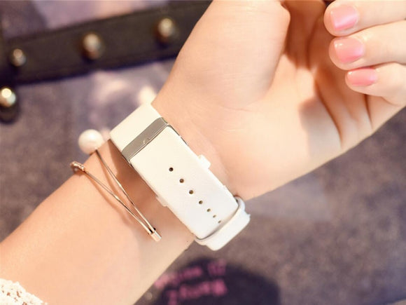 Reloj para Mujer Transparente de Diseño Minimalista