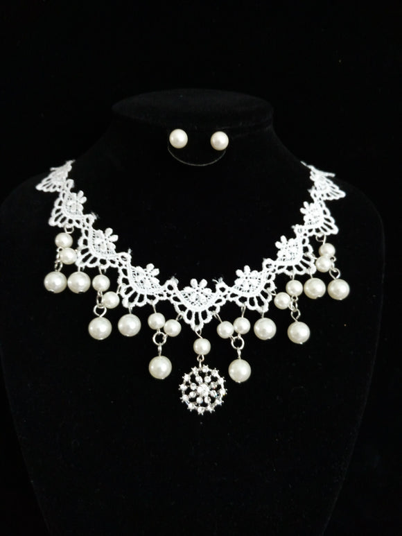 Conjunto de Collar y Pendientes de Perlas de Agua Dulce Artesanal para Novia