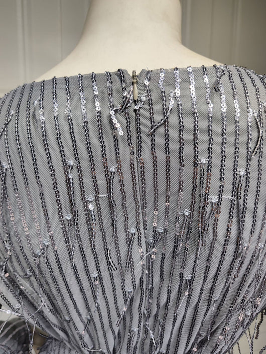 Vestido Musulmán Ajustado con Lentejuelas y Flecos - Image 11