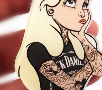 Broche Decorativo Chica Tatuaje Estilo Cartoon - Image 3