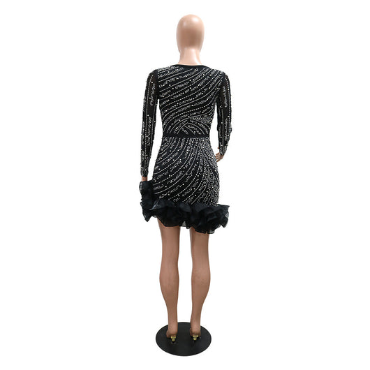 Vestido Ajustado con Bordados Elaborados y Detalles de Pedrería - Image 21
