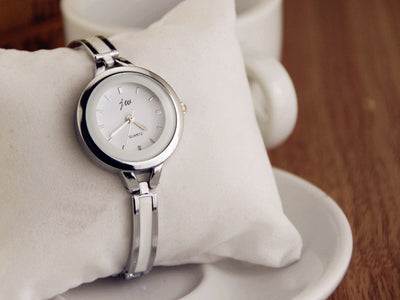 Pulsera Reloj Vintage con Cristales Brillantes - Image 10