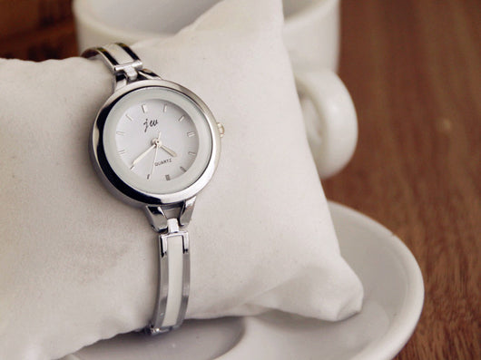 Pulsera Reloj Vintage con Cristales Brillantes - Image 10