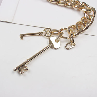Cadena Gruesa para Cintura con Dije de Llave - Accesorio Coordinado para Vestidos - Image 4