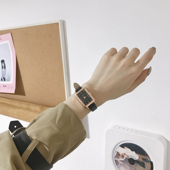 Reloj Cuadrado Retro Mori con Encaje para Mujer