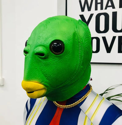 Máscara de Cabeza de Pez Verde - Disfraz Viral para Fiestas y Redes Sociales - Image 9