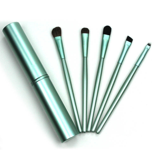 Set de 5 Brochas de Maquillaje Portátiles para Viajes - Image 10
