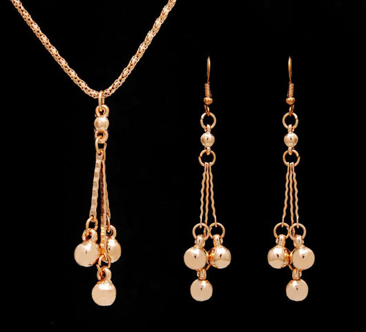 Conjunto de Aretes y Collar de Joyería Elegante - Image 4