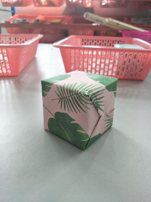 Papel de Regalo Bola de Cristal con Pegatinas y Tarjetas - Image 2