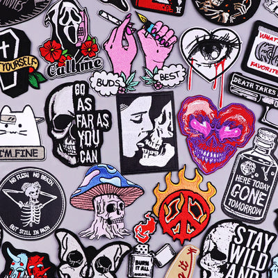 Parches de Calavera Punk Termoadhesivos Bordados para Ropa - Image 12