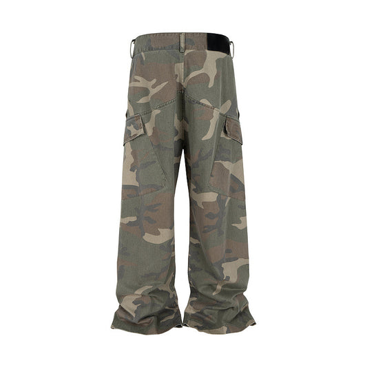 Jeans Anchos Tipo Cargo con Estampado Camuflaje y Bota Levemente Acampanada - Image 3