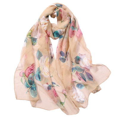 Pañuelo de Seda con Protección Solar y Estampado de Rosas - Image 4