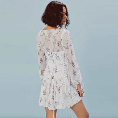 Vestido con Volantes y Cintura Definida - Image 8