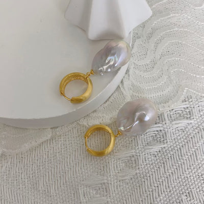 Aretes Perla Barroca Grandes Estilo Retro Minimalista - Image 4