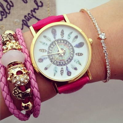Reloj de Moda con Diseño de Pluma de Pavo Real Indio