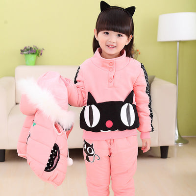 Conjunto Invernal de Tres Piezas para Niñas - Suéter y Traje de Terciopelo Acolchado - Image 3