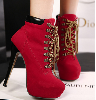 Botas Martin de Tacón Stiletto con Tiras Cruzadas - Image 10