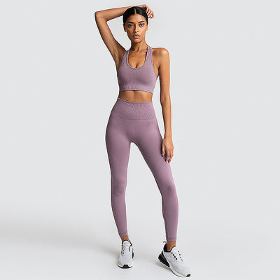 Conjunto de Yoga sin Costuras con Levantamiento de Glúteos - Image 66