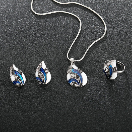 Conjunto de Collar, Aretes y Anillo Geométrico - Image 5