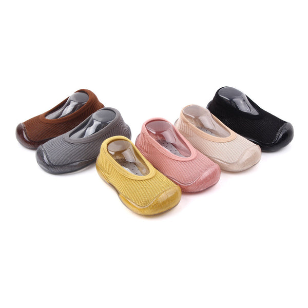 Zapatos-calcetín para bebé: primeros pasos primavera-verano