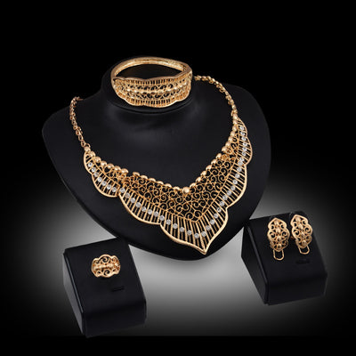 Conjunto de Collar y Aretes Estilo Salvaje en Aleación - Image 3