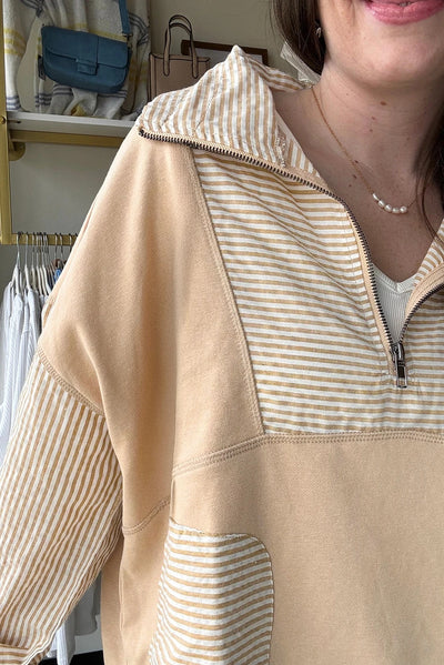 Blusa Holgada de Manga Larga con Rayas Patchwork y Hombro Descubierto - Image 9