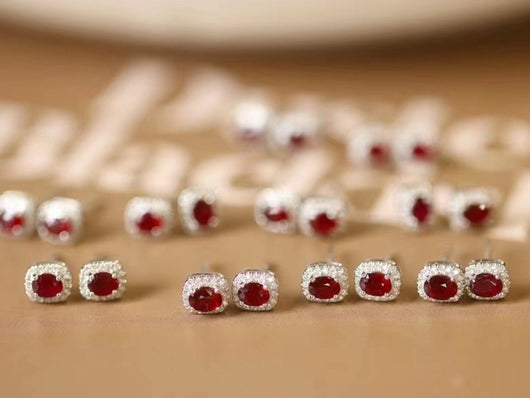 Aretes de Oro Puro con Rubí Natural y Diamantes Rojo Sangre de Paloma - Image 6