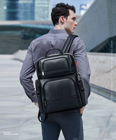 Mochila Ejecutiva de Cuero para Hombre con Gran Capacidad - Image 9