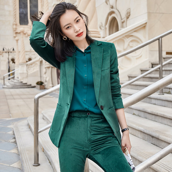 Chaqueta de Terciopelo Dorado para Mujer - Traje Ejecutivo Elegante - Image 4