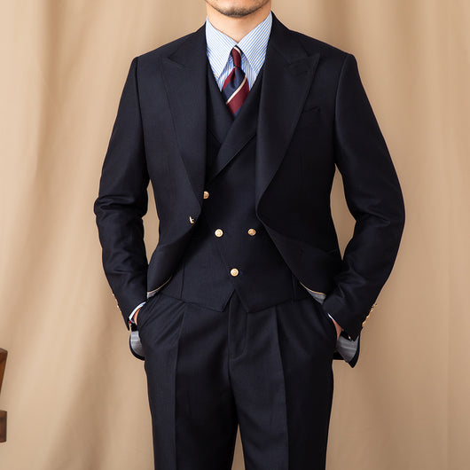 Traje Tres Piezas Slim Fit Azul Marino con Solapa de Caballero - Image 2