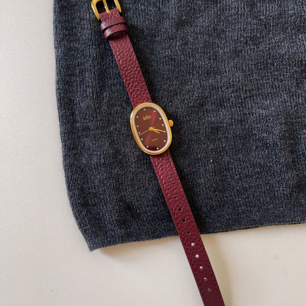 Reloj Vintage Rojo para Mujer - Diseño Clásico Año Nuevo
