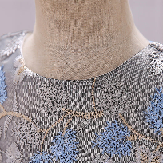 Vestido Princesa con Encaje a Juego de Colores - Image 28