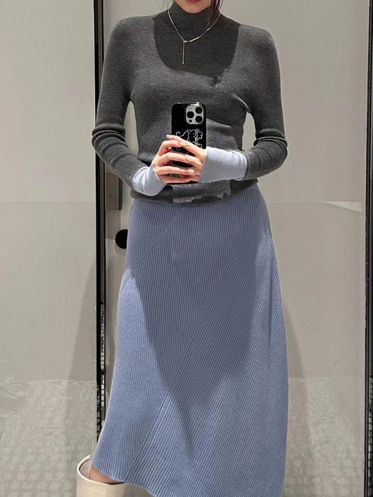 Suéter Ajustado de Lana con Puños Contrastantes y Stretch - Image 18