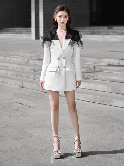 Vestido Sastre Ajustado con Diseño 3D y Cintura Marcada - Image 11