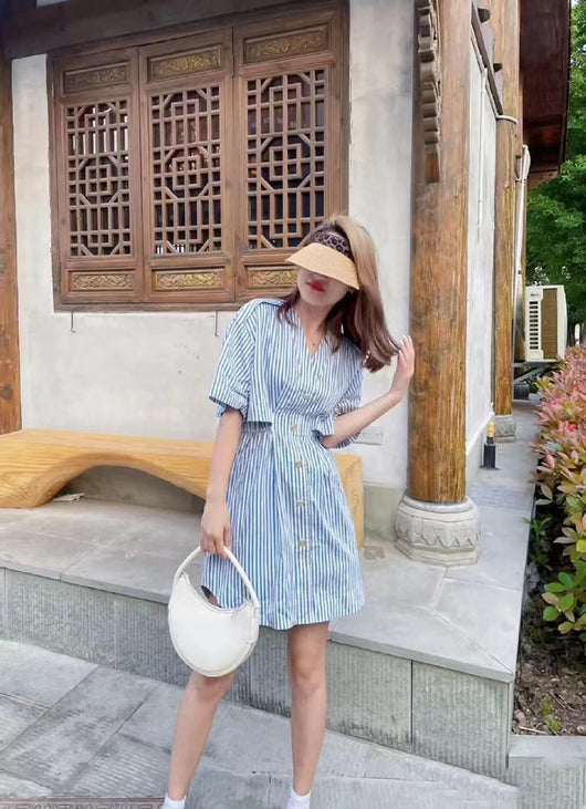 Vestido Camisero Retro Marinero con Cuello V y Rayas Desestructuradas - Image 10